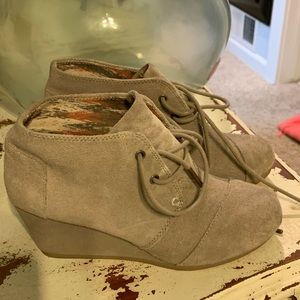 Toms wedge